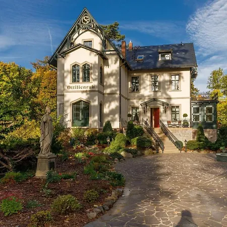Villa-ottilienruh-master-suite بيت ضيافة