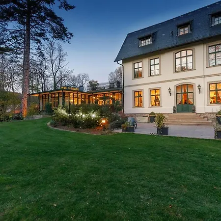 ゲストハウス Villa-ottilienruh-master-suite *