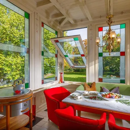 ゲストハウス Villa-ottilienruh-master-suite