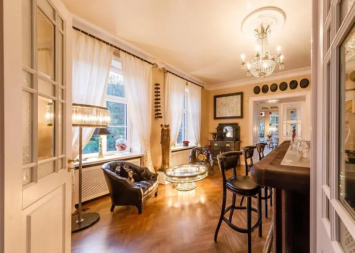 Villa-ottilienruh-master-suite ゲストハウス イルセンブルク